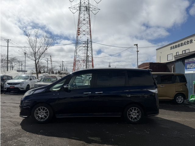 �c�Ǝ��Ԃ́A�ߑO10������ߌ�8���ƂȂ��Ă���܂��B���Ԃł̂����X������悤�ł�����Ŋ�w�܂ő��}���s���Ă܂��̂ł��C�y�ɂ��\���t�����������B�n���S�́w�h���x�A�d�Ԃ́w�����̗������O�x�ɂȂ�܂��B