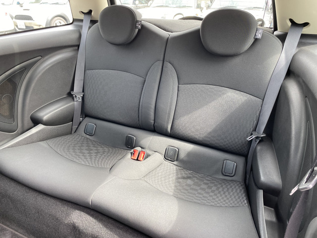 MINI�Ȃ�ł͂̃z�[���h�͂̍����V�[�g���g�p���Ă���܂��B��Ȃɂ́A�`���C���h�V�[�g����t�\�ł��B