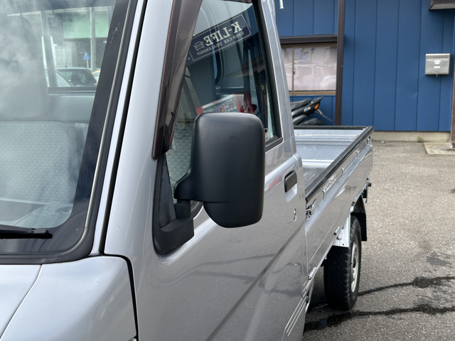 �y�x�����z���i�X�z���Ԃ������������܂��āA���ɗL�������܂��B�݌Ɏԗ��ɂȂ�܂��̂ŁA���񂲓s���̋X�������ɁA���ɗ��ĉ������B���X�\��������ƁA���ē����X���[�Y�ł��B