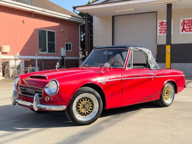 ダットサンフェアレディ2000