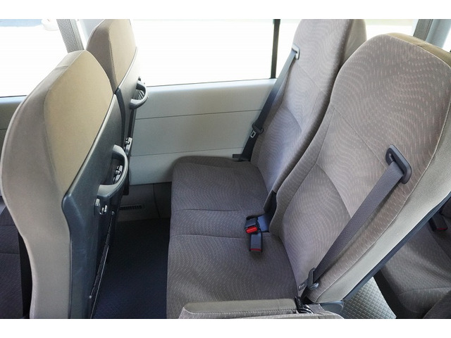 �V�Ԓ����������Ă���܂��B���g�p�̎ԂȂǂ����Ŕ[���������g���b�N����������u���Ă���܂��̂ł������������B