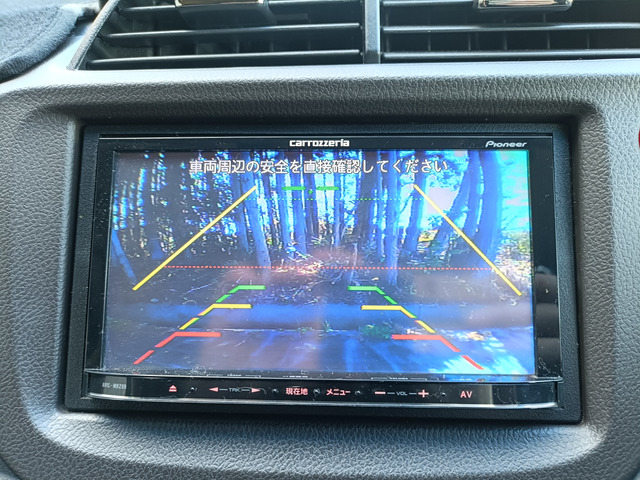 �o�b�N�J�������t���Ă���܂��B