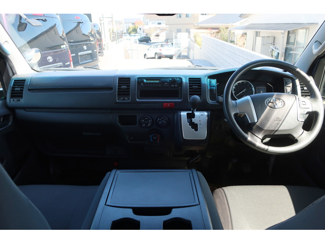 ハイエースバン2.8 DX ロング ディーゼル 4WD