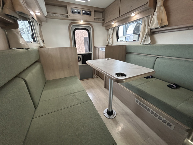 �g������̗ǂ����C�A�E�g�œ���҂ɂ����X�X��!