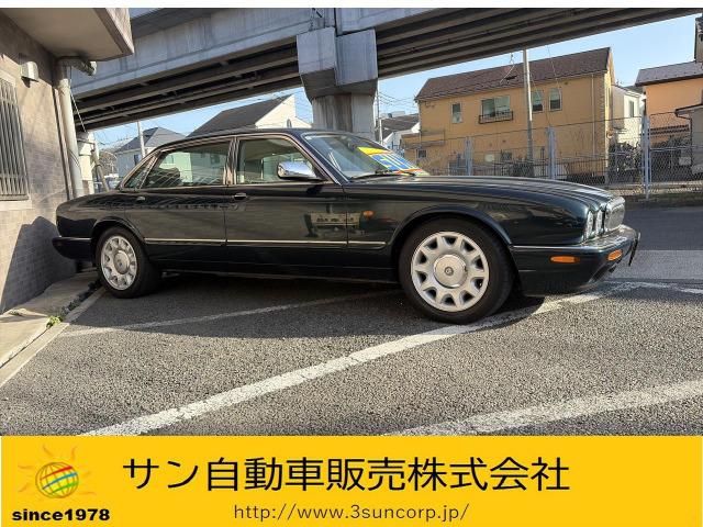 ディムラースーパーV8