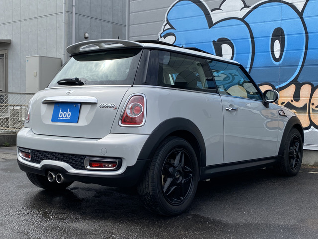 ���X�́A�A���Ԃ͂�����񍑎Y�Ԃ����C���i�b�v���Ă���܂��B��11�����ߌ�6���܂ŉc�ƒv���Ă���܂��B���C�y�ɂ��d�b������!!