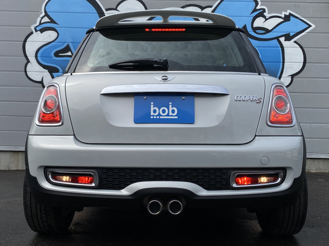 �������̕��ł��A�ԗ������̊T�Z�����o���ł��܂��B�Ԍ��؂����茳�ɁA���s���������m�F�̏エ�₢���킹���������B