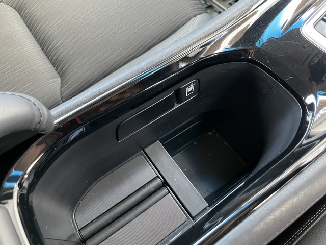 �R���\�[����