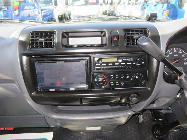 �������E�C���p�l���ł���