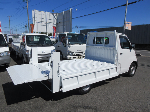 �����A�E�ב���ł���