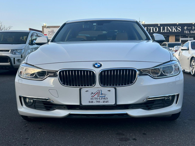 3シリーズセダン320i ラグジュアリー