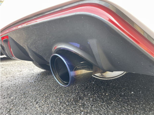 ���`�{���}�t���[�́w�����x�ł͂Ȃ��A����]�ŋC�����̗ǂ��X�|�[�c�T�E���h��t�łĂ���܂���