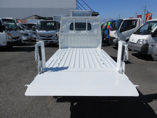 �����A�E�ב���ł����O���J����