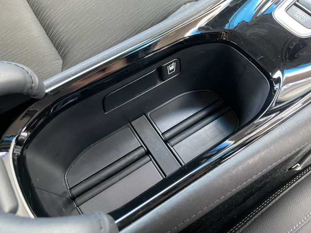 �R���\�[����