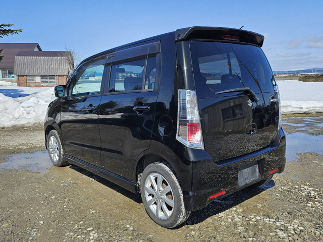 ���Ԃ������łȂ����₲���X����ꍇ�ł����O�ɂ��A��������ΐΎ듖�ʉw�܂ł��}���\�ł���