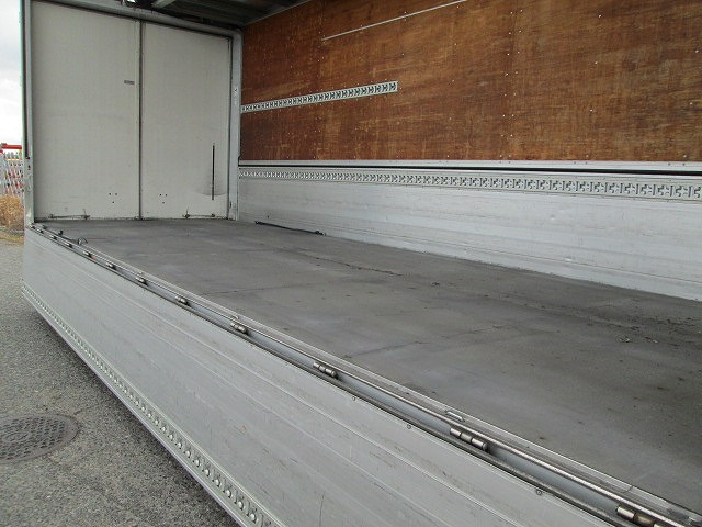 �ב����:670&times;237&times;242