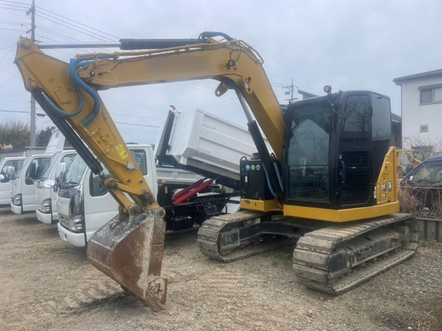 CAT油圧ショベル