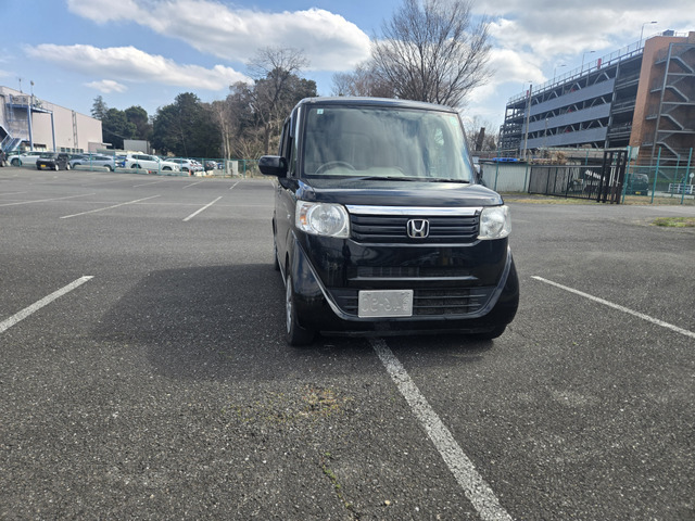 電動格納ミラー付きです。(支払総額19.8万円・圏内に限り・車検2年含まれています・タイミングチェーンですのでベルト交換必要ございません)