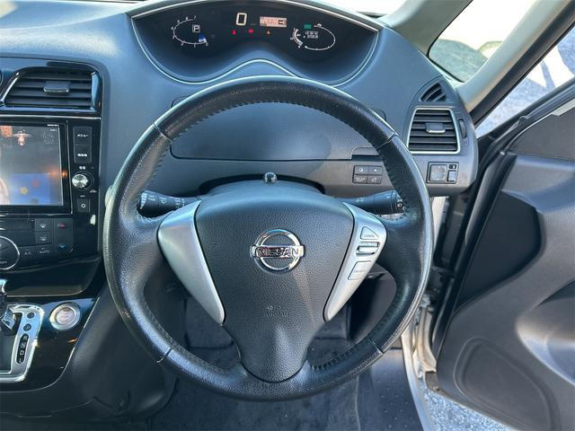 セレナ2.0 ハイウェイスター S-HYBRID