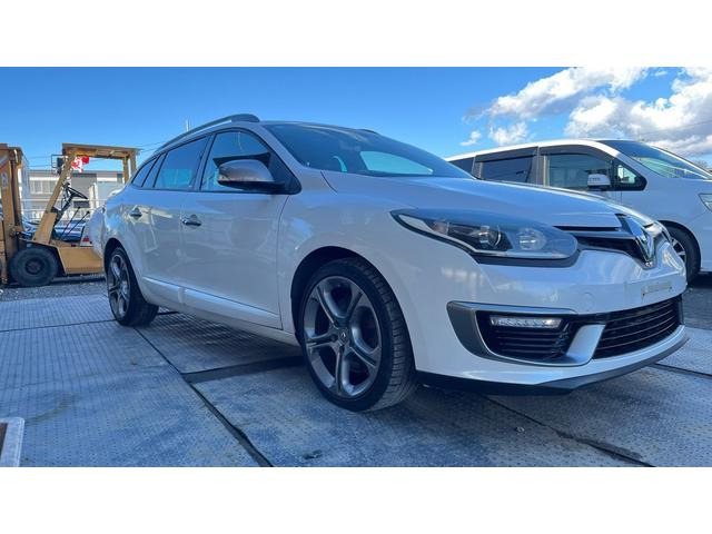 メガーヌエステート