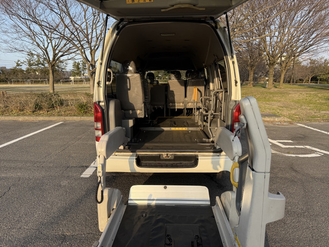 厳選して仕入れた車両のみ販売しております。お車の状態には自信がありますのでお気軽にお問い合わせください。