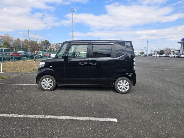 集中ドアロック付きです。(支払総額19.8万円・圏内に限り・車検2年含まれています・タイミングチェーンですのでベルト交換必要ございません)