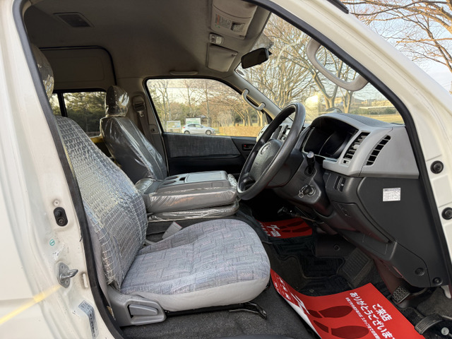 買ったばかりの愛車、ずっときれいにしていたいですよね!ご購入いただいたお車を綺麗な状態に保てるよう、コーティングなどのオプションもご用意しております。詳しくは店舗までお問い合わせください♪