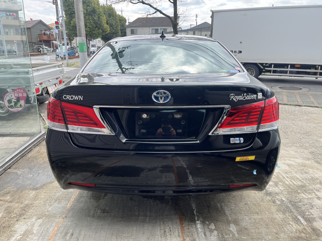 クラウンハイブリッド 2.5 ロイヤルサルーンG