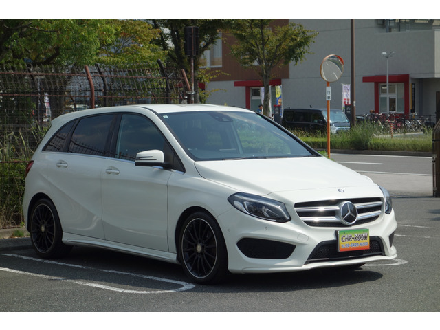 BクラスB180 スポーツエディション レッド
