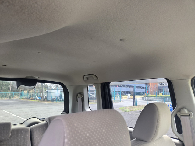 天井が高く圧迫感ございません。(支払総額19.8万円・圏内に限り・車検2年含まれています・タイミングチェーンですのでベルト交換必要ございません)