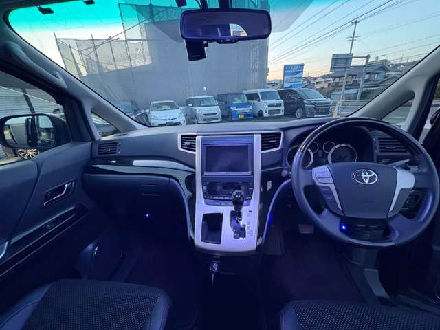 ヴェルファイア2.4 Z ゴールデンアイズII