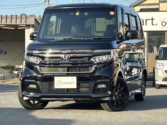 N-BOXカスタムL ターボ スタイルプラス ブラック