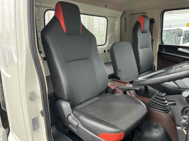 �ԓ��V�[�g�A�j��Ȃ��Y��ł���