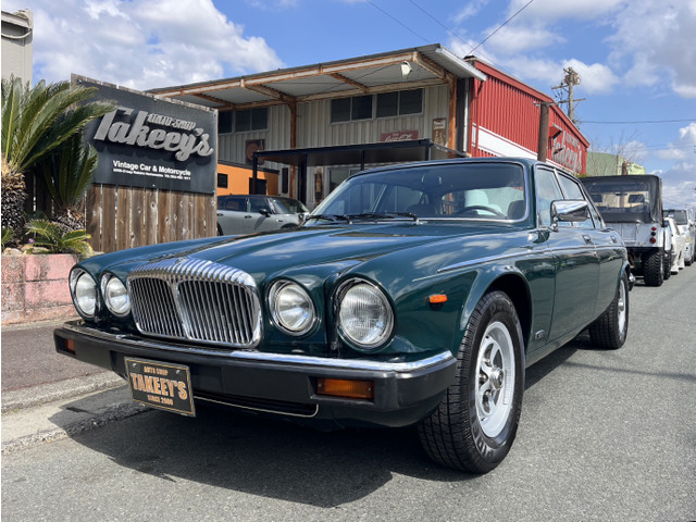 ディムラーダブルシックス