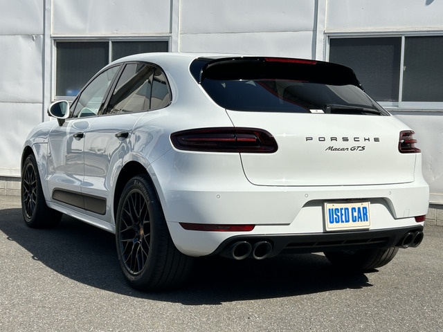 マカンGTS PDK 4WD