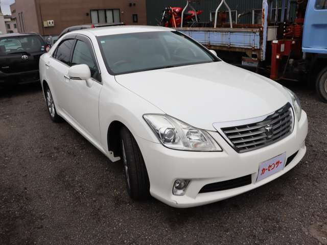 クラウン3.0 ロイヤルサルーン i-Four 4WD