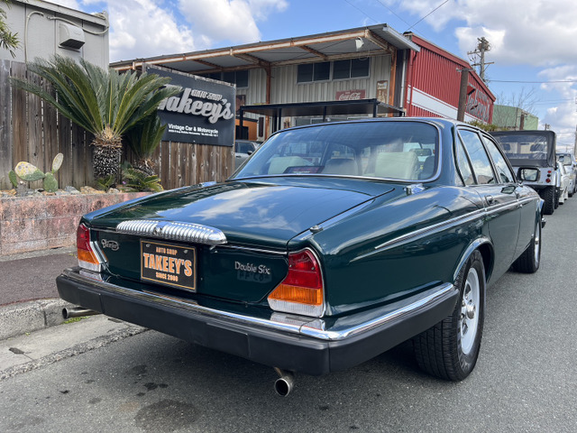 ディムラーダブルシックス