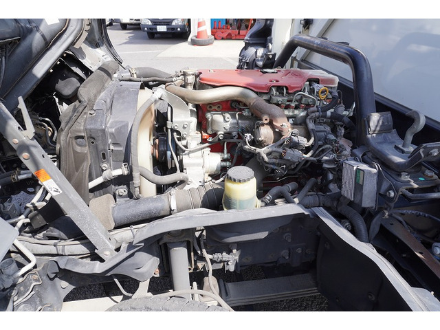 豊富なトラック、商用車、ハイエースなど取り扱っております。一度HPご覧ください。http://www.vantruck.co.jp/