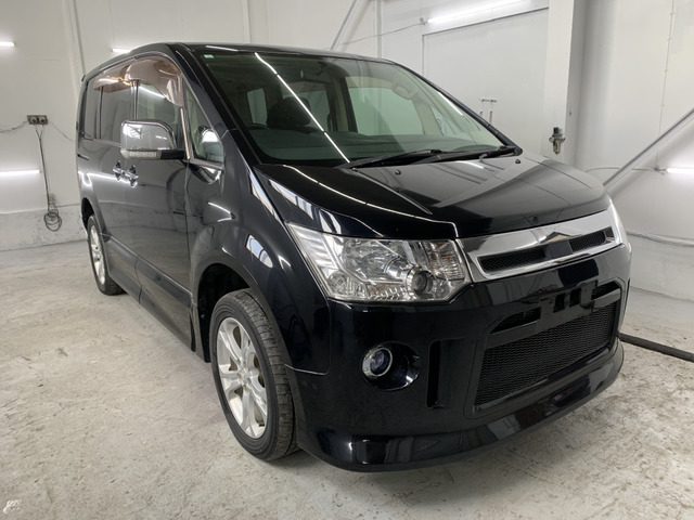 お車と一緒に新品タイヤ(ホイール付き)をご希望の方にはお得な価格にてご提供しております。常時在庫がありますので、いつでもご確認いただけます。