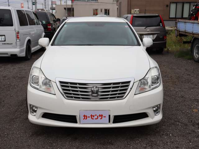 クラウン3.0 ロイヤルサルーン i-Four 4WD