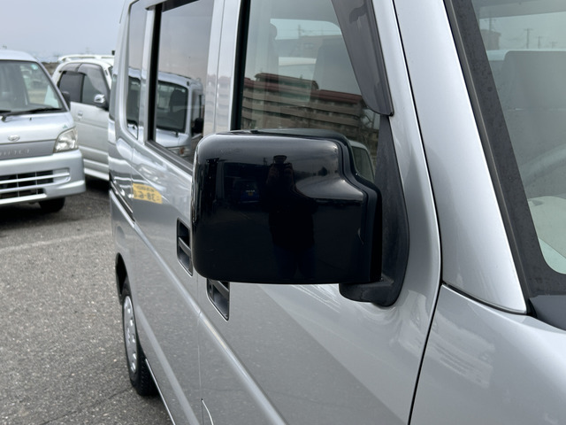 �y�x�����z���i�X�z���Ԃ������������܂��āA���ɗL�������܂��B�݌Ɏԗ��ɂȂ�܂��̂ŁA���񂲓s���̋X�������ɁA���ɗ��ĉ������B���X�\��������ƁA���ē����X���[�Y�ł��B