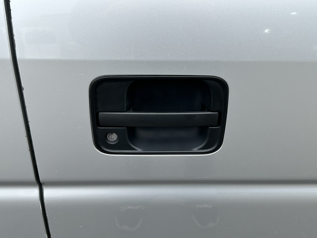 �y�x�����z���i�X�z���Ԃ������������܂��āA���ɗL�������܂��B�݌Ɏԗ��ɂȂ�܂��̂ŁA���񂲓s���̋X�������ɁA���ɗ��ĉ������B���X�\��������ƁA���ē����X���[�Y�ł��B