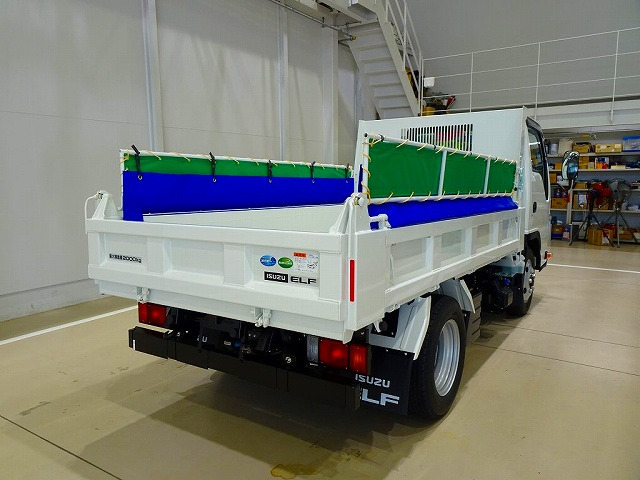 ���⍇���Ǘ�No.B153 R8 �G���t 2t 4WD(�ؑ֎�) FFL �����_���v ���g�p��