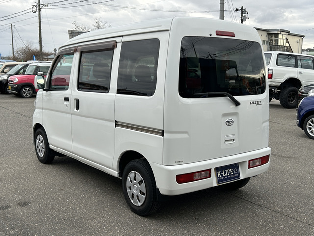 �y�x�����z���i�X�z���Ԃ������������܂��āA���ɗL�������܂��B�݌Ɏԗ��ɂȂ�܂��̂ŁA���񂲓s���̋X�������ɁA���ɗ��ĉ������B���X�\��������ƁA���ē����X���[�Y�ł��B