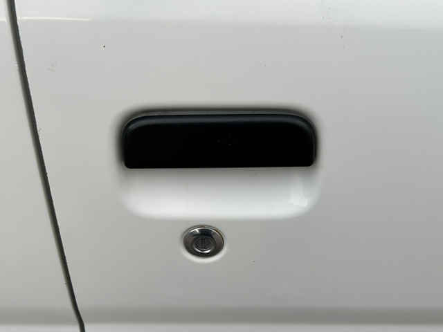 �y�x�����z���i�X�z���Ԃ������������܂��āA���ɗL�������܂��B�݌Ɏԗ��ɂȂ�܂��̂ŁA���񂲓s���̋X�������ɁA���ɗ��ĉ������B���X�\��������ƁA���ē����X���[�Y�ł��B