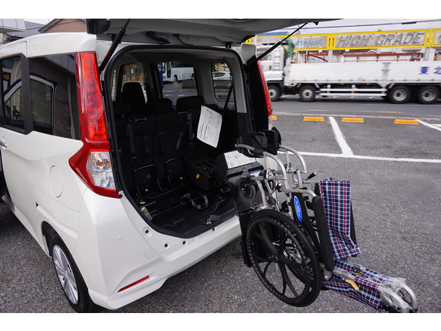 ルーミー1.0 G ウェルキャブ 助手席リフトアップシート Bタイプ