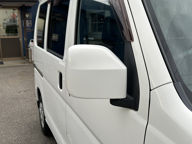 �y�x�����z���i�X�z���Ԃ������������܂��āA���ɗL�������܂��B�݌Ɏԗ��ɂȂ�܂��̂ŁA���񂲓s���̋X�������ɁA���ɗ��ĉ������B���X�\��������ƁA���ē����X���[�Y�ł��B