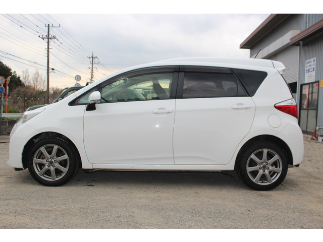 ラクティス1.3 X ウェルキャブ 車いす仕様車スロープタイプ タイプI 助手席側リアシート付