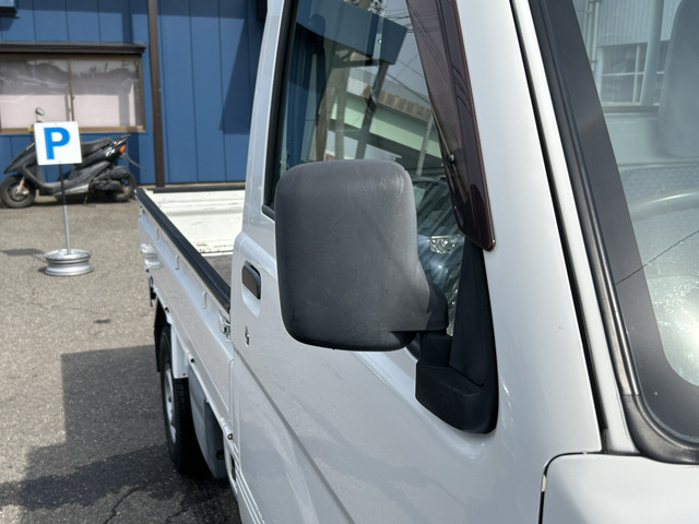 �y�x�����z���i�X�z���Ԃ������������܂��āA���ɗL�������܂��B�݌Ɏԗ��ɂȂ�܂��̂ŁA���񂲓s���̋X�������ɁA���ɗ��ĉ������B���X�\��������ƁA���ē����X���[�Y�ł��B