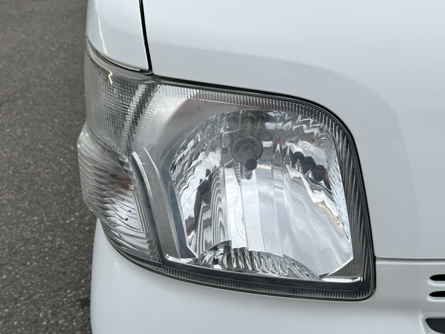 �y�x�����z���i�X�z���Ԃ������������܂��āA���ɗL�������܂��B�݌Ɏԗ��ɂȂ�܂��̂ŁA���񂲓s���̋X�������ɁA���ɗ��ĉ������B���X�\��������ƁA���ē����X���[�Y�ł��B